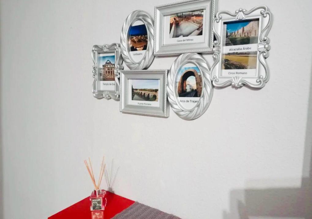 Imperium Apartamentos Centro Parking Gratis เมรีดา ภายนอก รูปภาพ