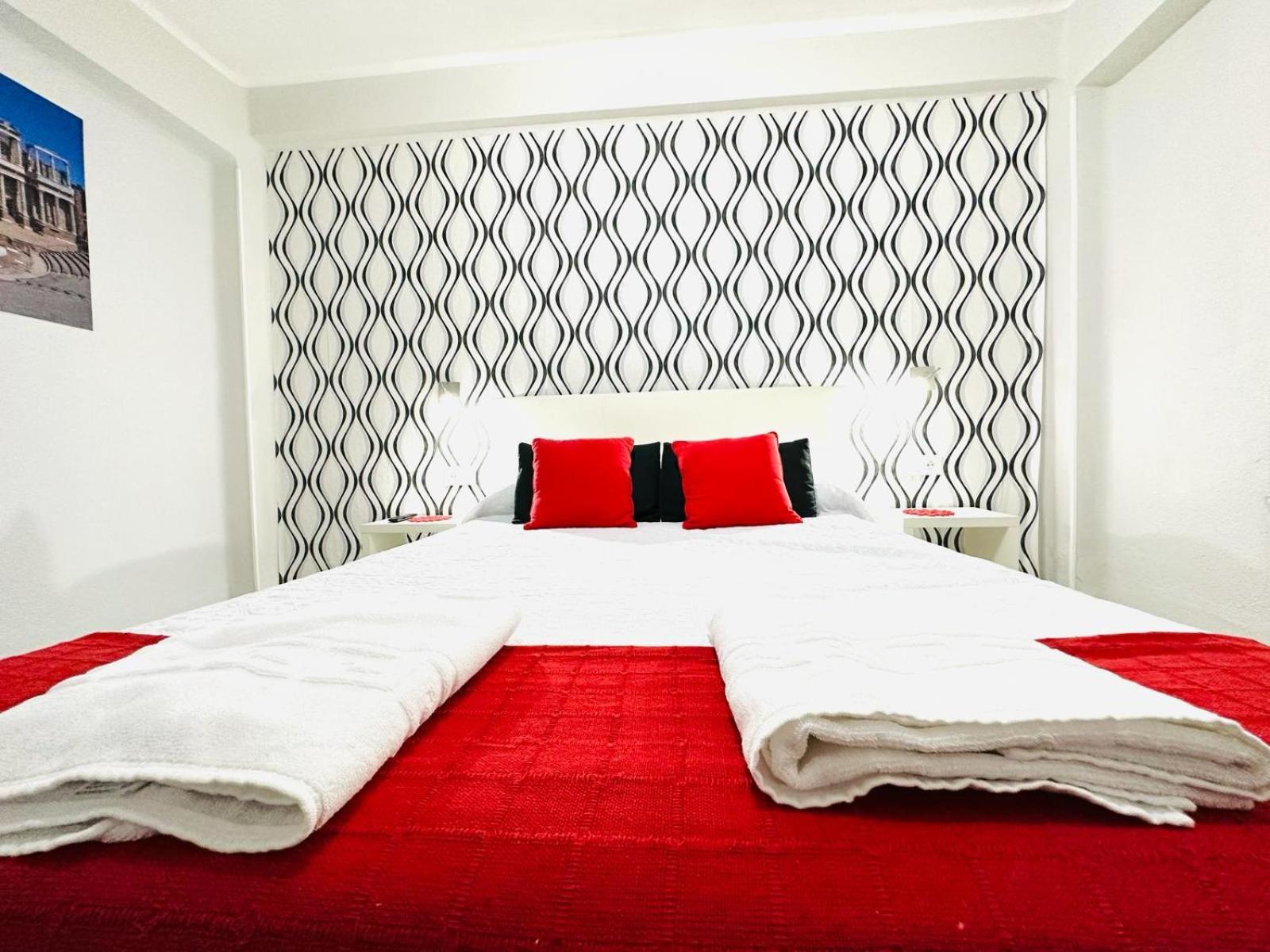 Imperium Apartamentos Centro Parking Gratis เมรีดา ภายนอก รูปภาพ